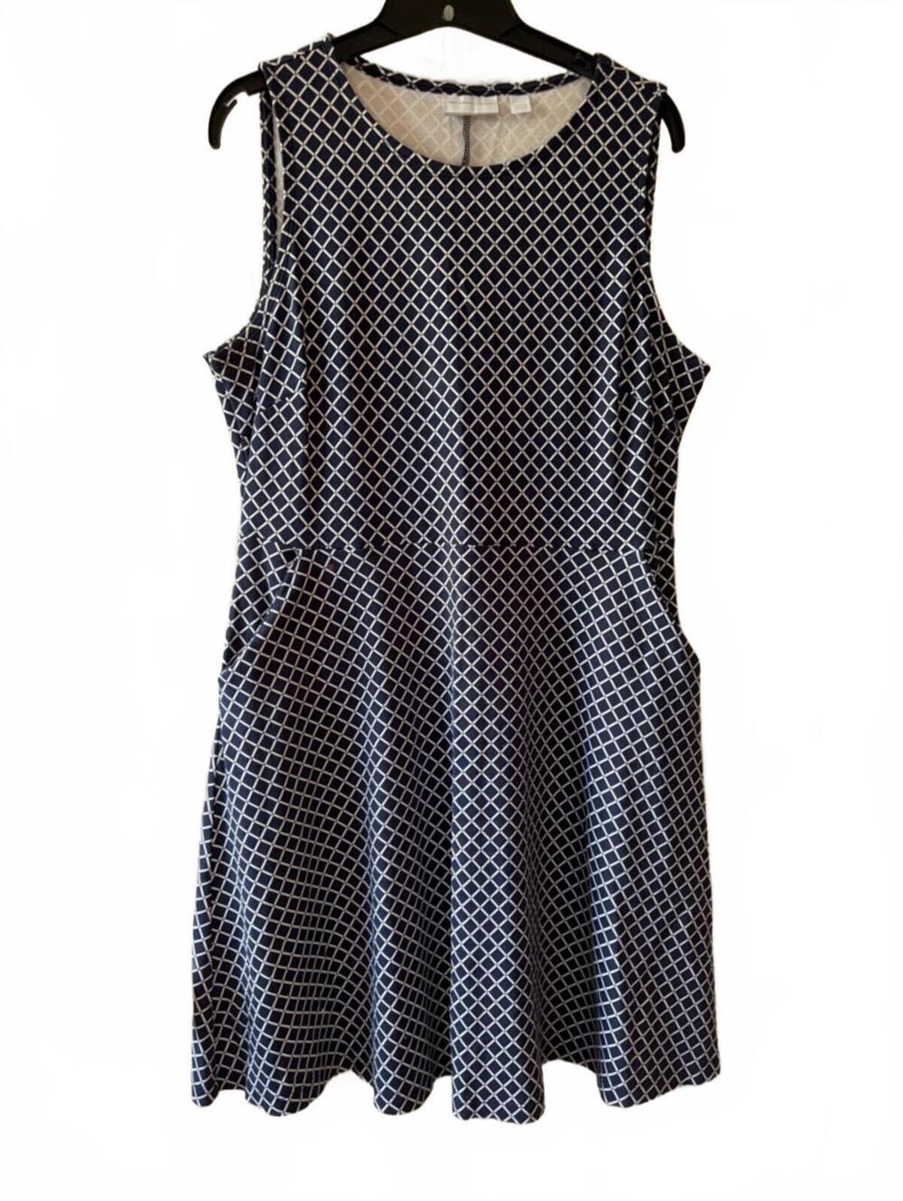 New York & Company Fit & Flare Dress Sleeeveless Aline Navy & White Geometric